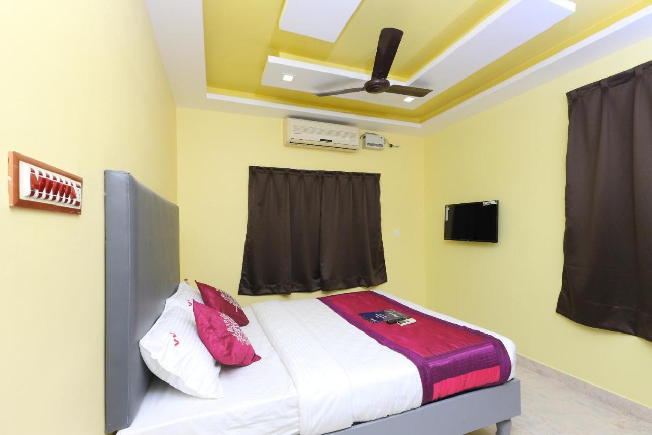 OYO 11736 Venkateswara Vilasam Pondicherry Bagian luar foto