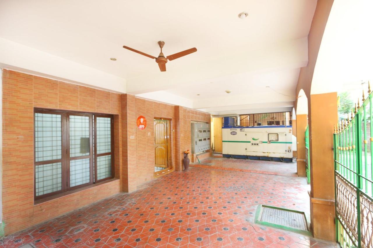OYO 11736 Venkateswara Vilasam Pondicherry Bagian luar foto